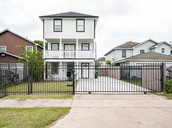 9026 Mcgallion Road, Houston TX 77022