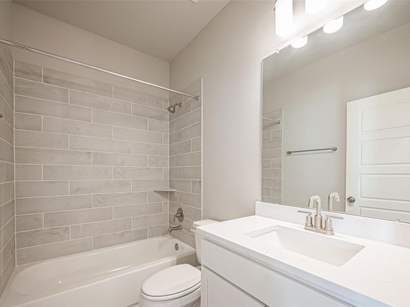 8926 Grovner Place, Houston TX 77055