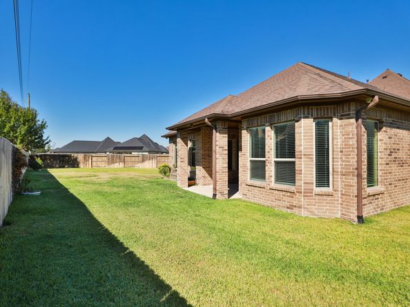 27899 Serenata Springs Drive, Spring TX 77386