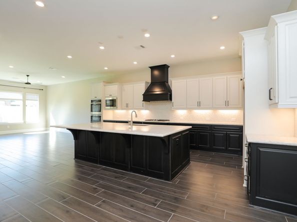 27899 Serenata Springs Drive, Spring TX 77386