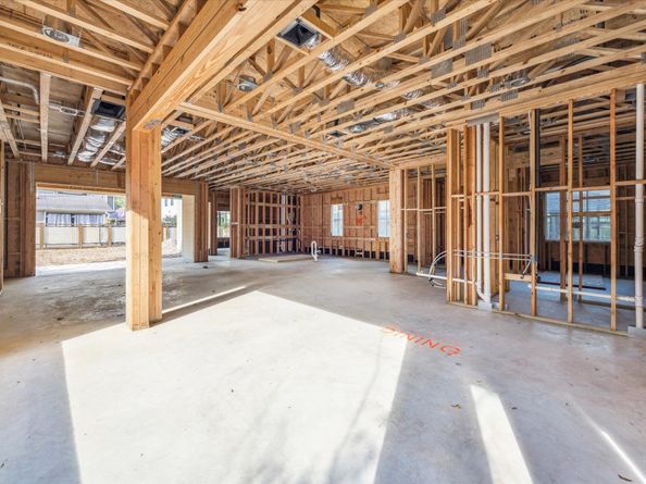 1046 Gardenia Drive, Houston TX 77018