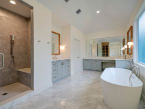 1046 Gardenia Drive, Houston TX 77018