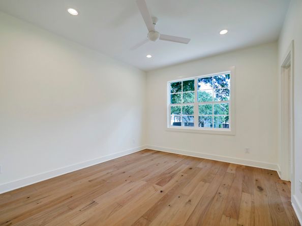 1046 Gardenia Drive, Houston TX 77018