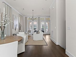 6007 Matthew Oaks Place, Houston TX 77007