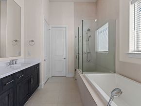 6007 Matthew Oaks Place, Houston TX 77007