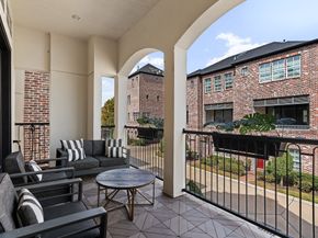6007 Matthew Oaks Place, Houston TX 77007