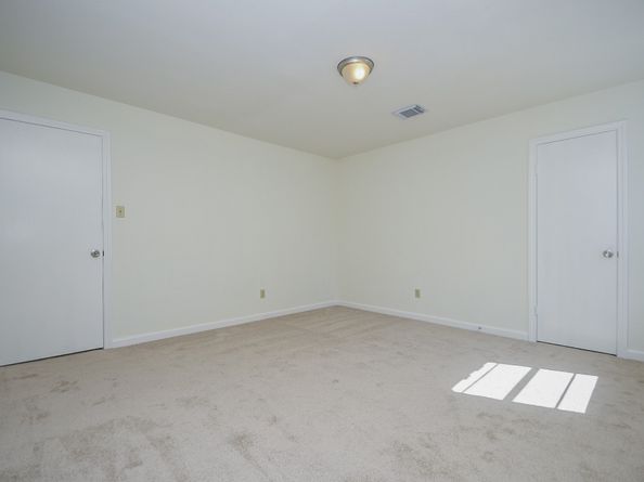 6103 Portal Drive, Houston TX 77096