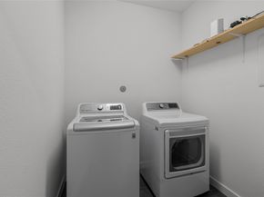 713 James Street, Houston TX 77009