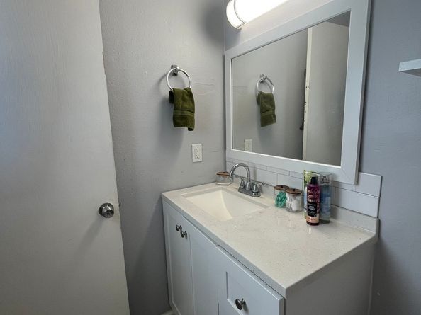 7221 Beechnut Street D, Houston TX 77074