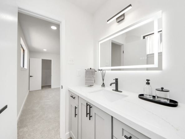 6027 Dellfern Drive, Houston TX 77035