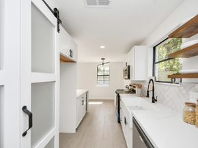 6027 Dellfern Drive, Houston TX 77035
