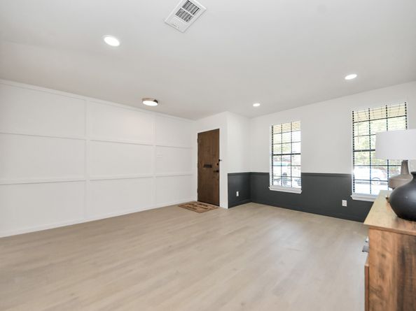 6027 Dellfern Drive, Houston TX 77035