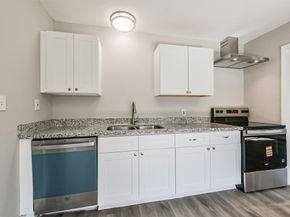 5130 Ripplebrook Drive, Houston TX 77045