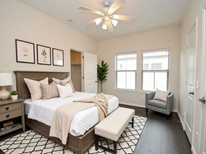 562 Bomar Street, Houston TX 77006