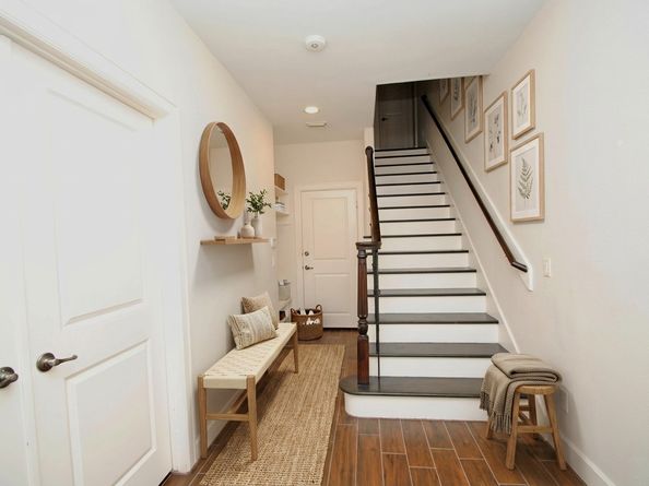 562 Bomar Street, Houston TX 77006