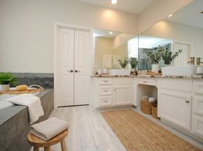 562 Bomar Street, Houston TX 77006