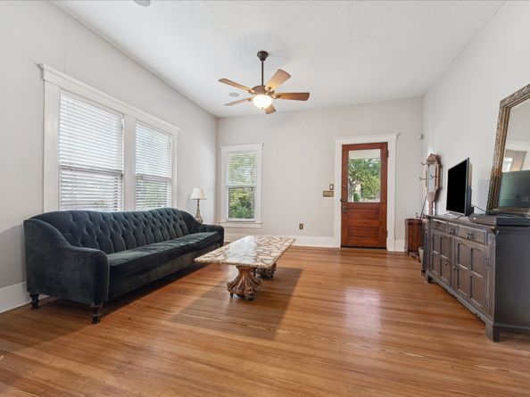 416 Highland Street, Houston TX 77009