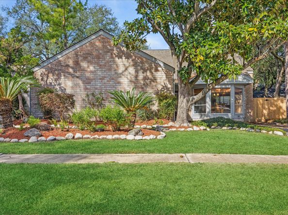 11414 OVERBROOK Lane, Houston TX 77077