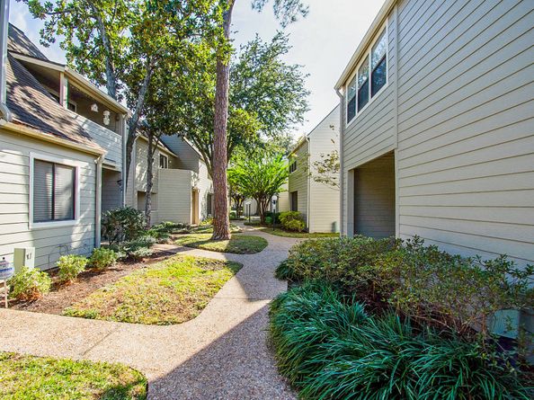 2313 Briarwest Boulevard, Houston TX 77077