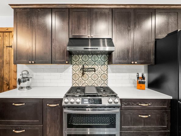 153 N Rainbow Ridge Circle, The Woodlands TX 77381