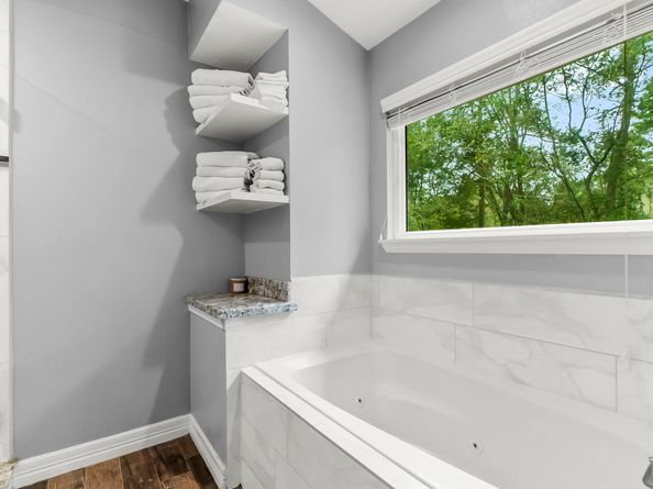 153 N Rainbow Ridge Circle, The Woodlands TX 77381