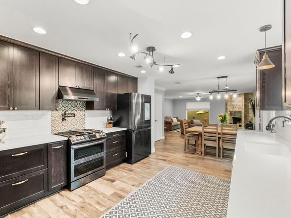 153 N Rainbow Ridge Circle, The Woodlands TX 77381