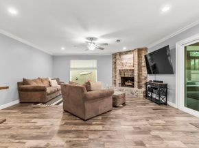 153 N Rainbow Ridge Circle, The Woodlands TX 77381