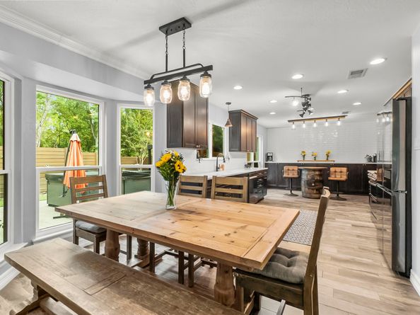 153 N Rainbow Ridge Circle, The Woodlands TX 77381