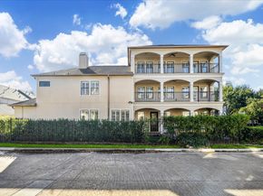 518 S Park Grove, Houston TX 77007