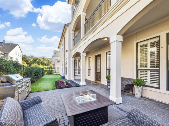 518 S Park Grove, Houston TX 77007