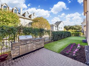 518 S Park Grove, Houston TX 77007