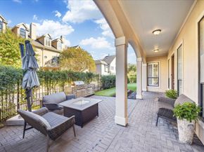 518 S Park Grove, Houston TX 77007