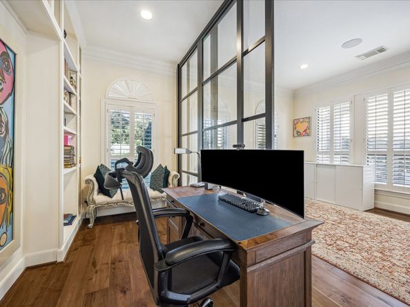 518 S Park Grove, Houston TX 77007