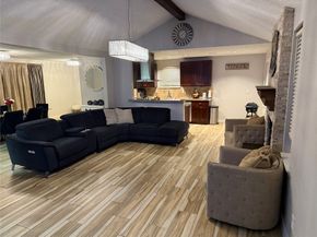 12219 Monticeto Lane, Meadows Place TX 77477