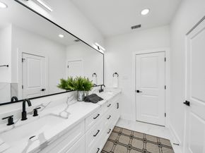 2436 Harrington Street, Houston TX 77026