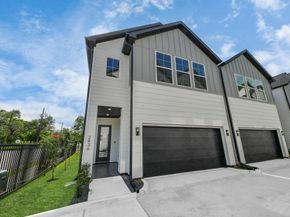 2436 Harrington Street, Houston TX 77026