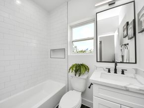 2436 Harrington Street, Houston TX 77026