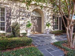 435 Prestwick Court, Houston TX 77057