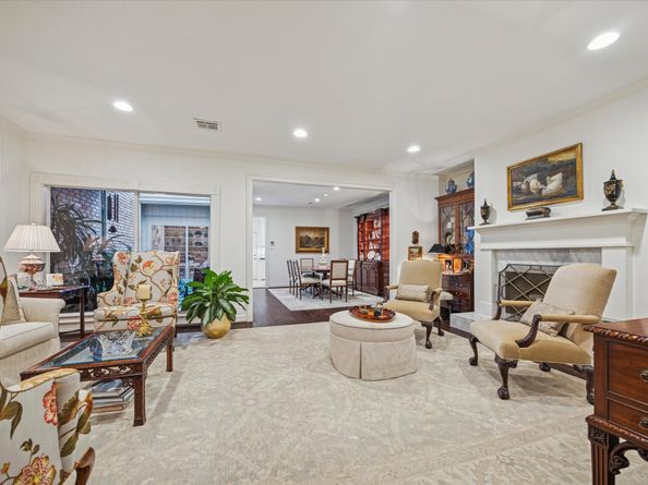 9452 Briar Forest Drive, Houston TX 77063