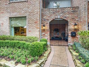 9452 Briar Forest Drive, Houston TX 77063