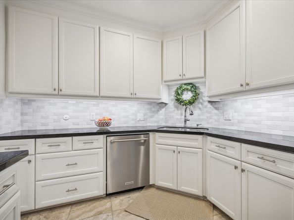 9452 Briar Forest Drive, Houston TX 77063