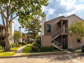 1201 Bering Drive 36, Houston TX 77057