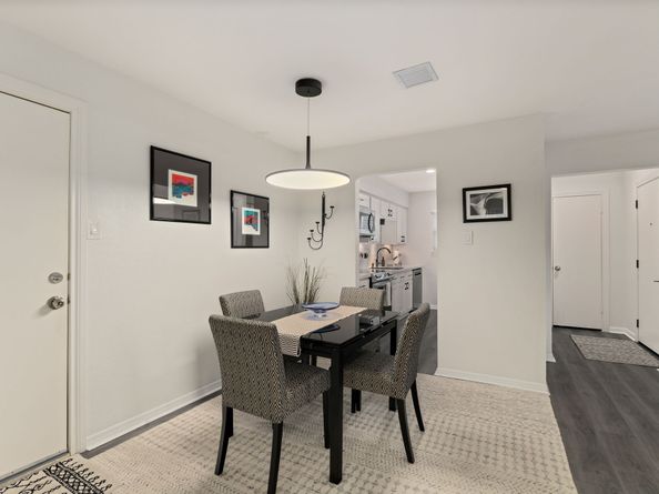 1201 Bering Drive 36, Houston TX 77057