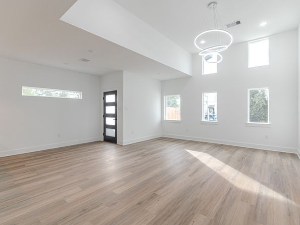 9409 Caddo Road, Houston TX 77078