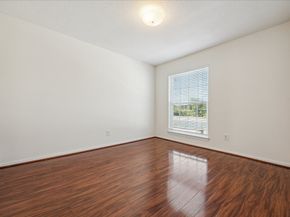 10147 Beekman Place Drive, Houston TX 77043