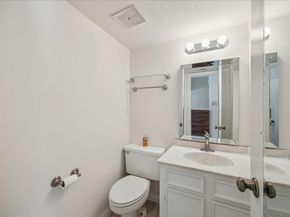 10147 Beekman Place Drive, Houston TX 77043