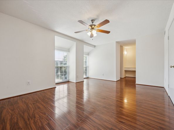 10147 Beekman Place Drive, Houston TX 77043