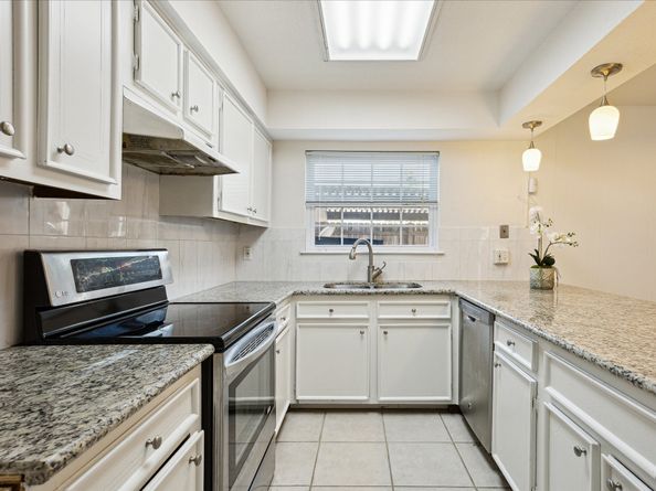 10147 Beekman Place Drive, Houston TX 77043