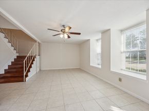 10147 Beekman Place Drive, Houston TX 77043