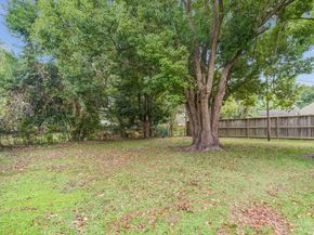 8123 Tareyton Lane, Houston TX 77075